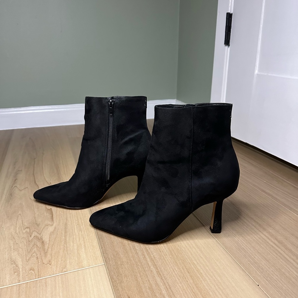 Elegant Black Ankle Boots